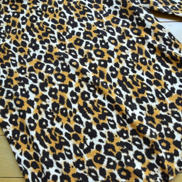 By Anthropologie leopard print mock neck top Size XS - Picture 2 of 6